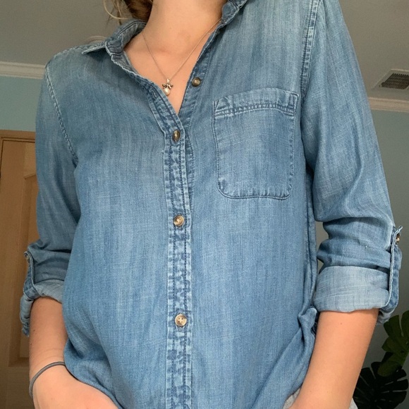 American Eagle Blue Button up long sleeve - Picture 2 of 2